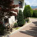 Napsugar Έγκερ